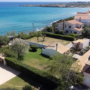 https://arenella-beach-96100.sicilyhotelsitaly.net